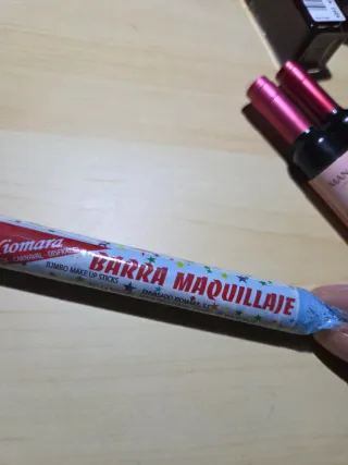 Lote lip tint wine Kawaii + esmaltes + regalo