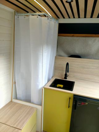 Mercedes-Benz Sprinter furgoneta camperizada H2 L2