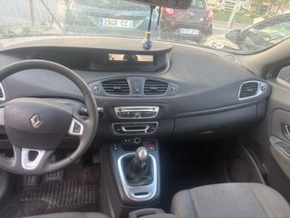 Renault Scenic 2011