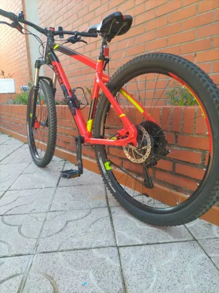 Bicicleta Rockrider ST 900