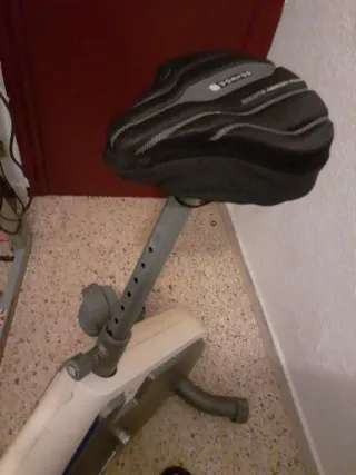 Bicicleta estática para ejercicio