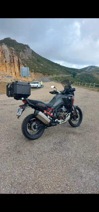 Honda Africa Twin CRF1100 DCT Impecable