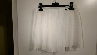 Conjunto de Padel bullpadel y Nike