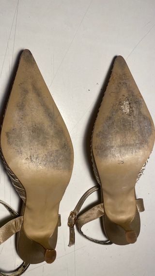 Zapatos de madrina o fiesta Adela Gil dorado