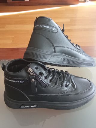 Zapatillas casuales media caña Sin Estrenar