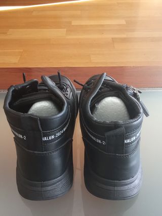 Zapatillas casuales media caña Sin Estrenar