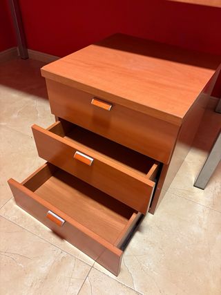 Escritorio madera y metal con cajonera