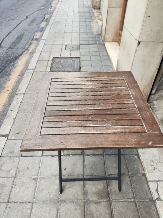 Mesa de madera exterior plegable