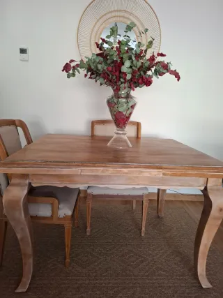 Mesa de comedor de madera extensible