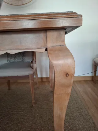 Mesa de comedor de madera extensible