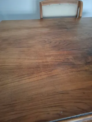 Mesa de comedor de madera extensible