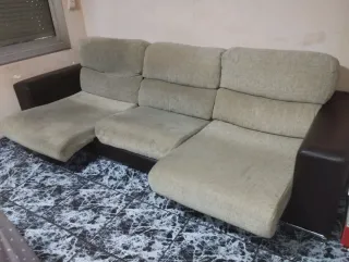 Sofá polipiel beige y negro 2.83m