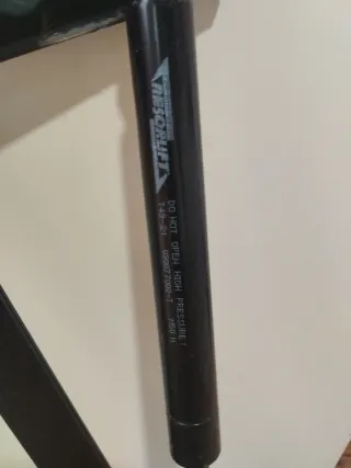 Amortiguador para canapé con sujeción