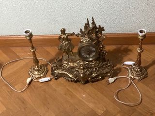 Orologio e 2 antiche lampade da tavolo