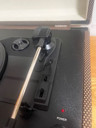 Tocadiscos maleta Crosley Tweed Negro/Marrón