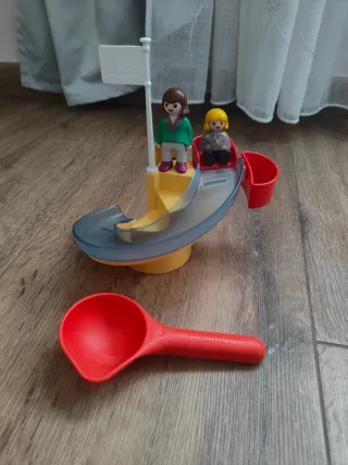 Tobogán agua Playmobil con figuras y pala
