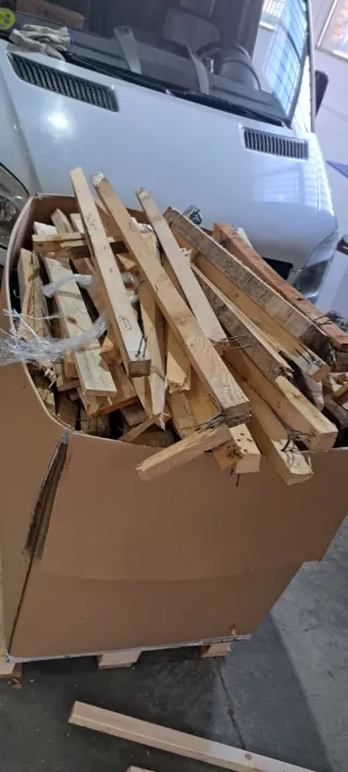 Leña para chimenea o barbacoa