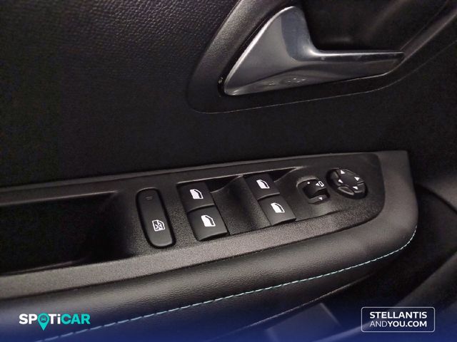 Peugeot e-208 2023