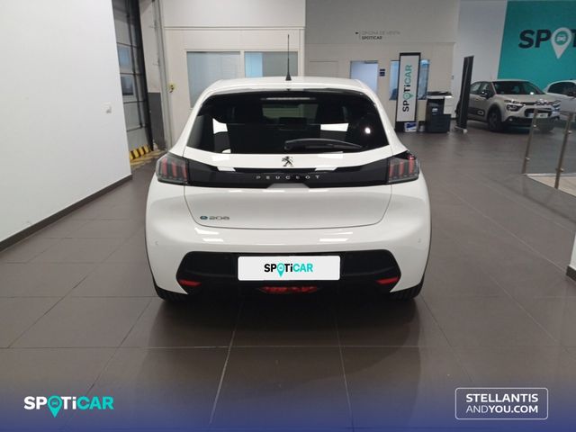Peugeot e-208 2023