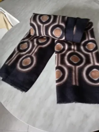 Sciarpa vintage con fantasia geometrica