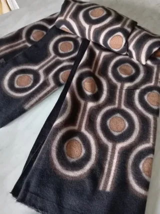 Sciarpa vintage con fantasia geometrica