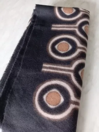 Sciarpa vintage con fantasia geometrica