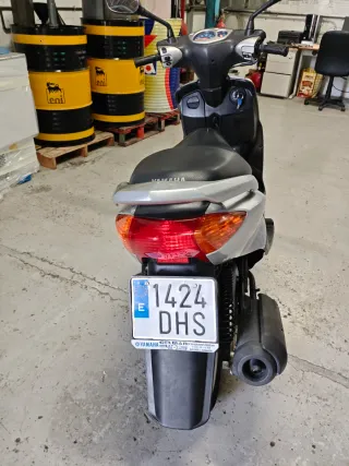 Moto Yamaha Scooter 125cc Precio algo negociable
