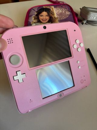 Nintendo 2DS Rosa con custodia e caricatore