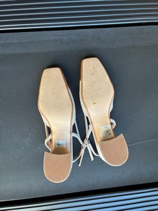 Zapatos Latouche Beige y Dorado