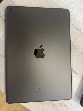 Vendo o cambio Ipad 9 Generación+ lápiz+ funda cin