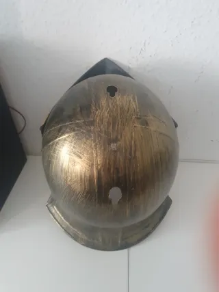 Casco Espartano Dorado, Carnaval