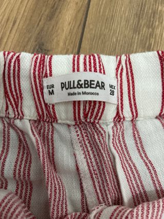Pantalones anchos rayas rojas y blancas Pull&Bear
