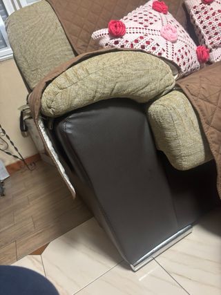 Sofá de 2 plazas tela