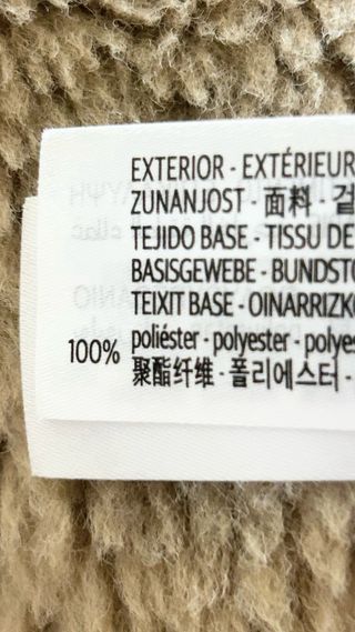 Cazadora efecto piel con borreguito