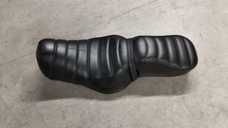 ASIENTO HARLEY DAVIDSON IRON 883