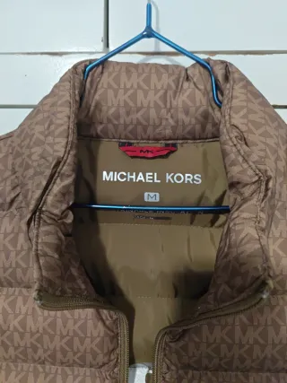 Chaleco Michael Kors Nuevo  acolchado,  Original.
