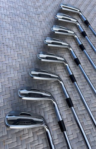 Titleist AP2 Forged 3-P Hierros True Temper Stiff