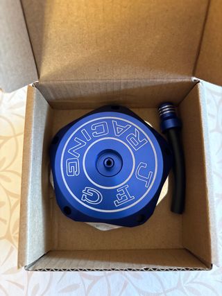 Tapon gasolina azul racing