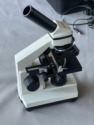 Microscopio Bresser 20x-1280x