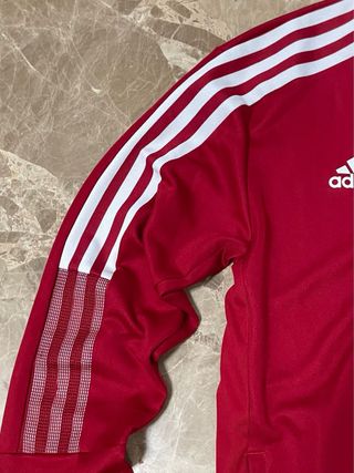 Chaqueta Adidas Roja Clásica Talla XS
