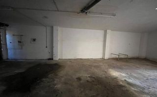 Local comercial en venta en Guadix