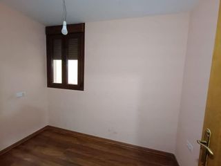 Local comercial en venta en Guadix