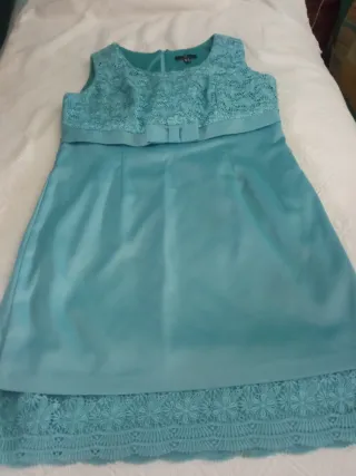 Vestido azul verdoso con encaje talla 50