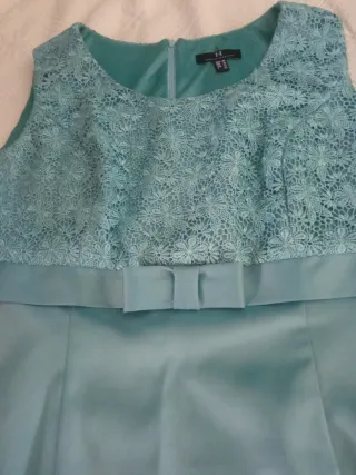 Vestido azul verdoso con encaje talla 50