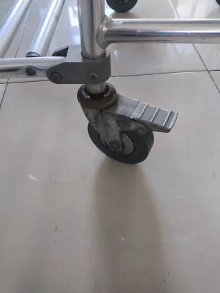 Silla Ortopédica Inodoro con Ruedas