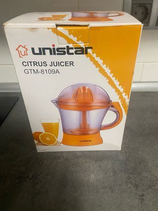 Exprimidor de naranjas eléctrico – Muy Buen estado