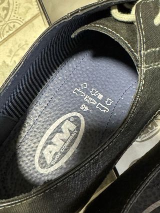 Scarpe eleganti da uomo con lacci