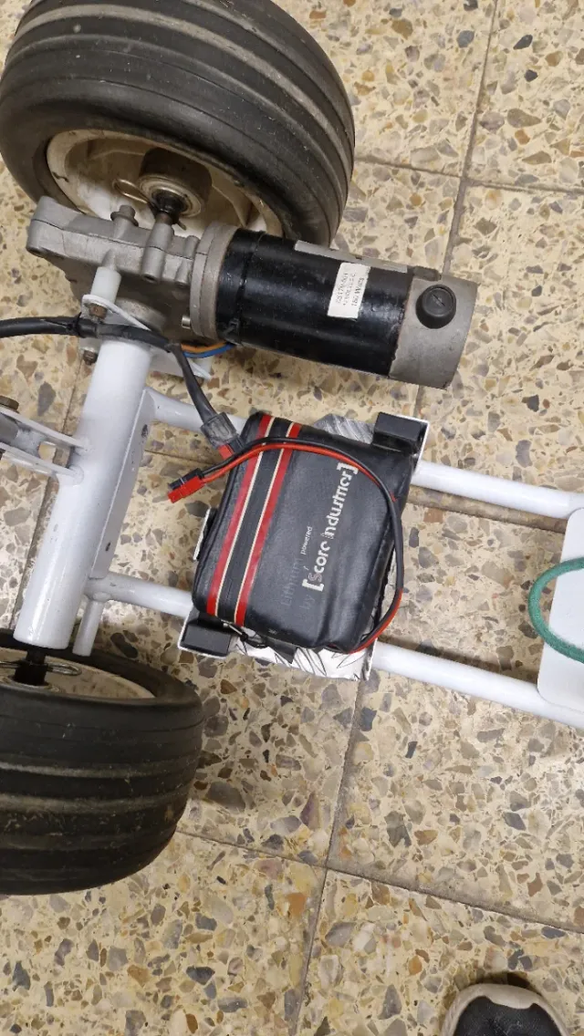 Carro de golf eléctrico KADDAM