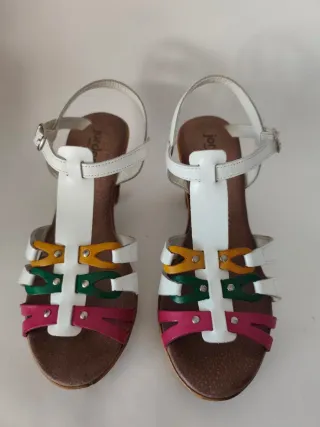 Sandalias de chica N°35 de Jordana.