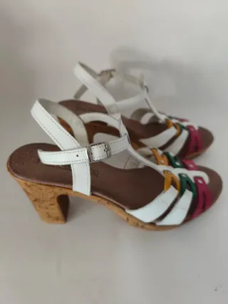 Sandalias de chica N°35 de Jordana.